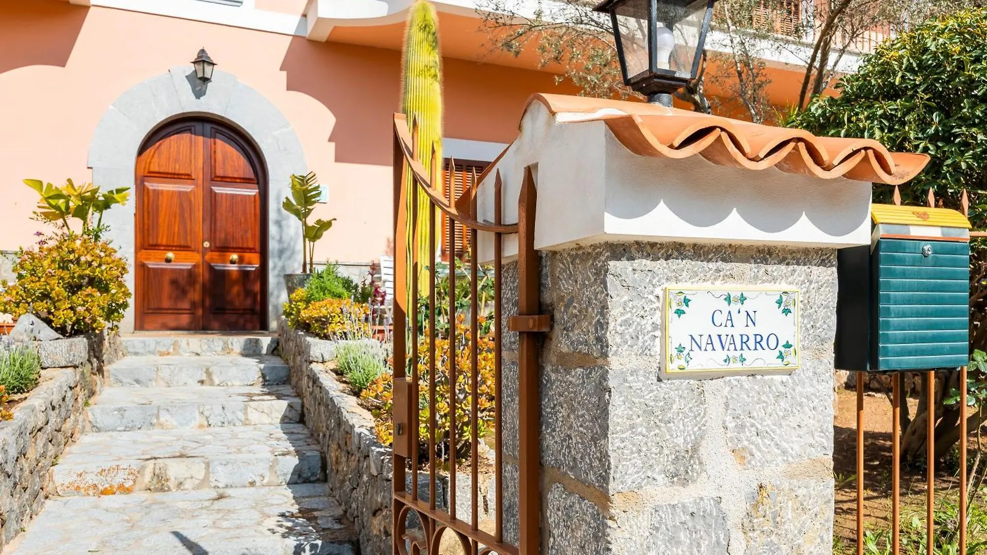 Can Navarro location
